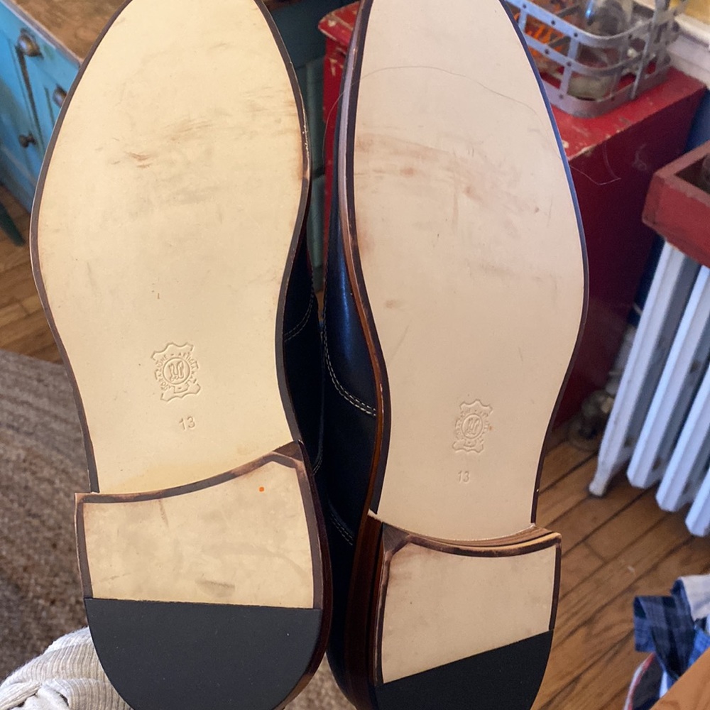 Mens Banana Republic Wingtips - Picture 3 of 3